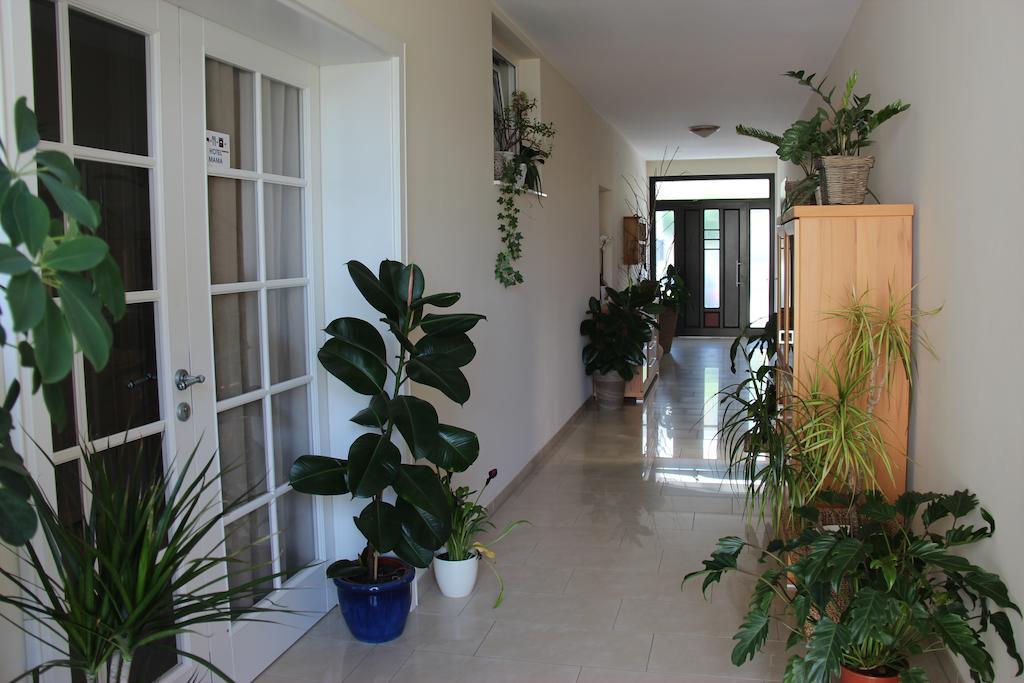 Haus Renee Bed & Breakfast Podersdorf am See Ngoại thất bức ảnh