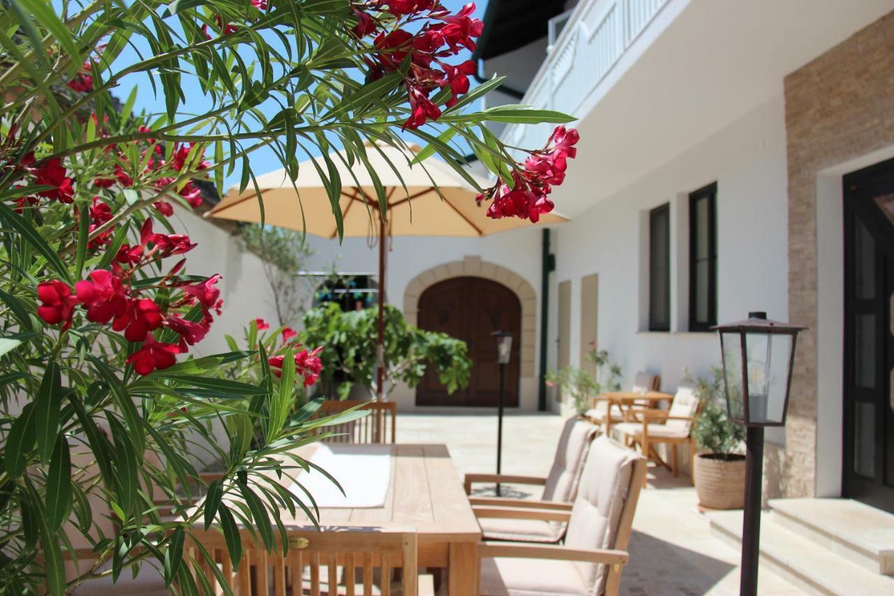 Haus Renee Bed & Breakfast Podersdorf am See Ngoại thất bức ảnh